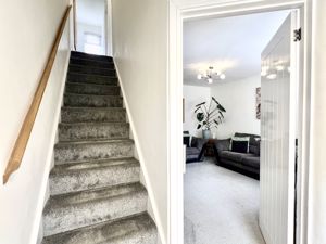 Entrance Hallway- click for photo gallery